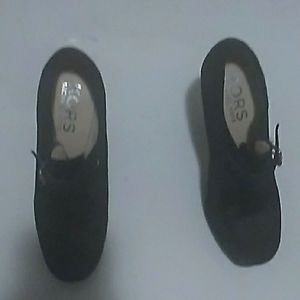 Black high heels Leather bottom Size 9 in women's
